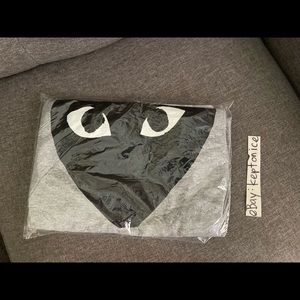 Comme Des Garçons Play Grey Tee Shirt T Black Heart Logo sz Large NWT SS CDG